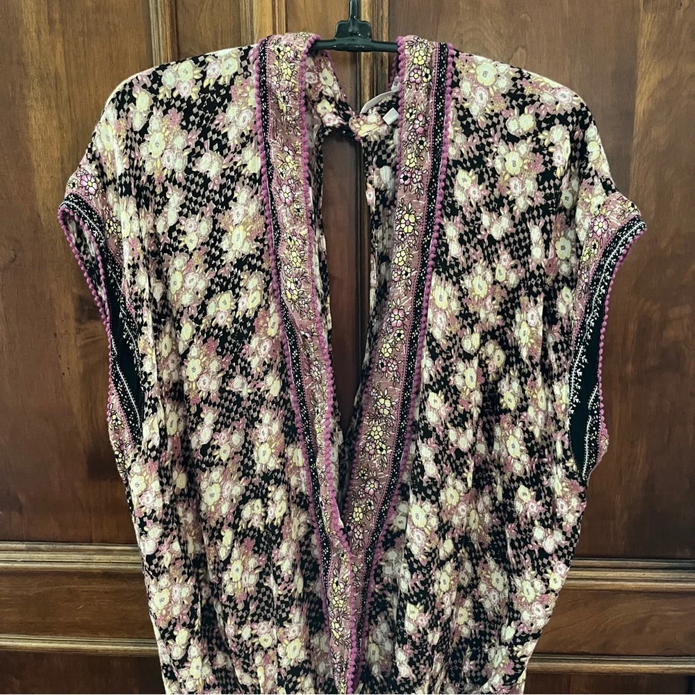 Poupette St Barth Romper, size Medium - Picture 5 of 11